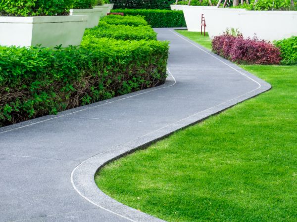 Cost of Walkway Curb Installation in Broomfield