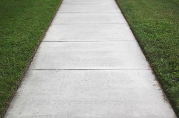Cost of Concrete Walkway Replacement in Broomfield
